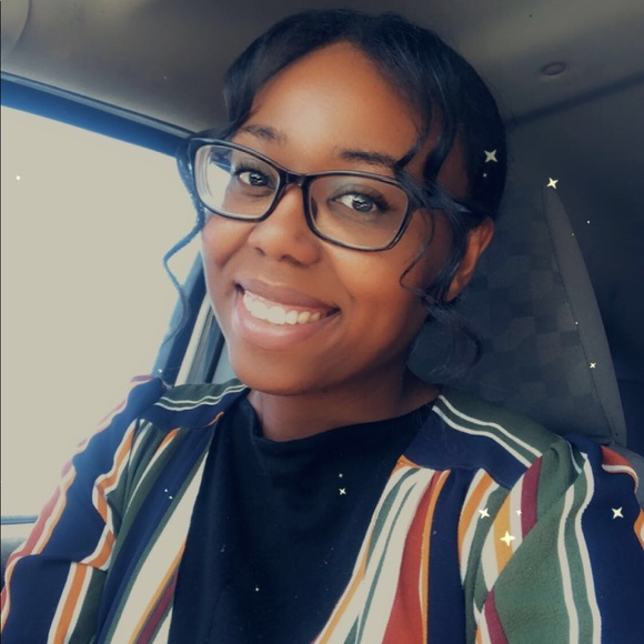 Meet your Posher, Cy - Picture 6 of 8